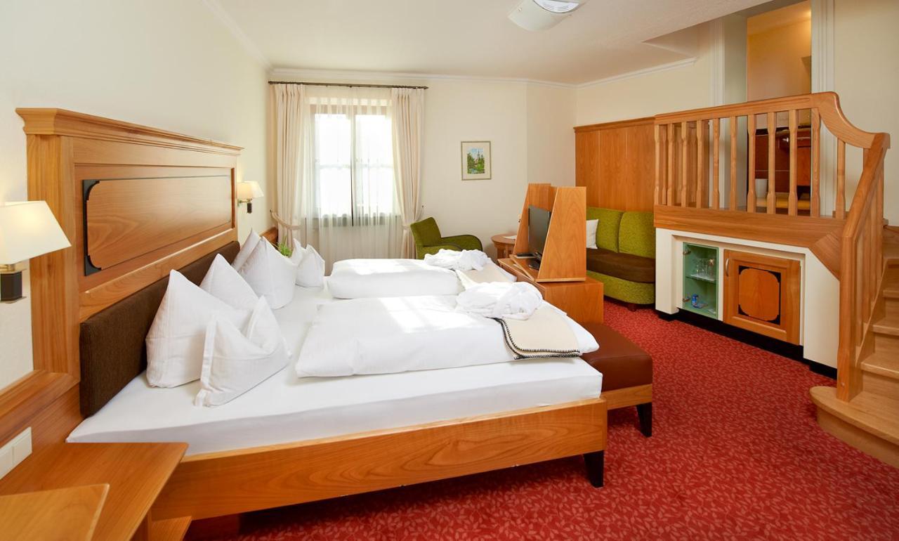 Hotel Zur Post Kötzting Exteriör bild