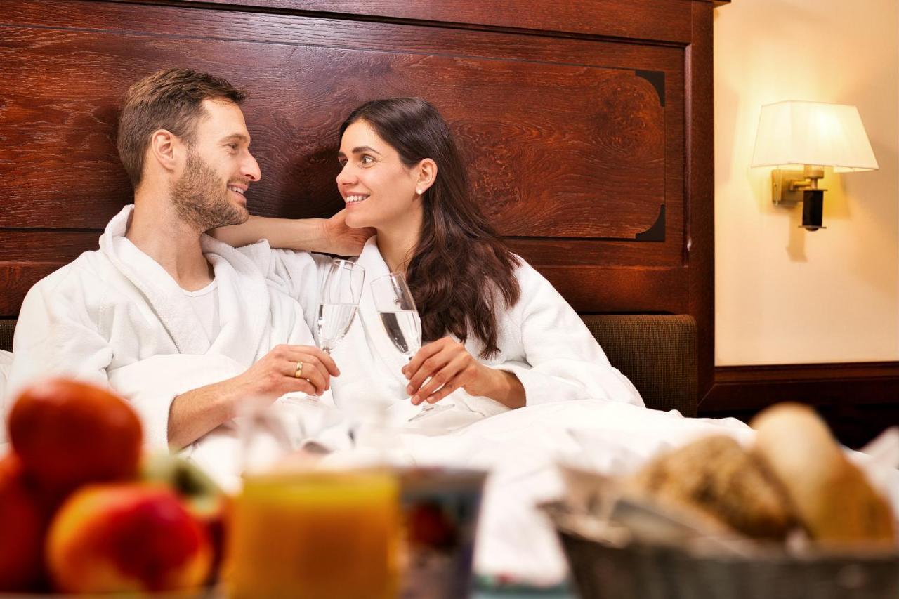 Hotel Zur Post Kötzting Exteriör bild